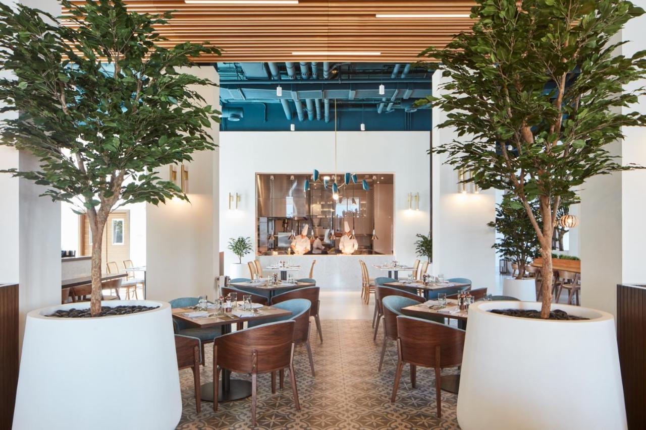 Vida Beach Resort Umm Al Quwain Ngoại thất bức ảnh The interior of the restaurant