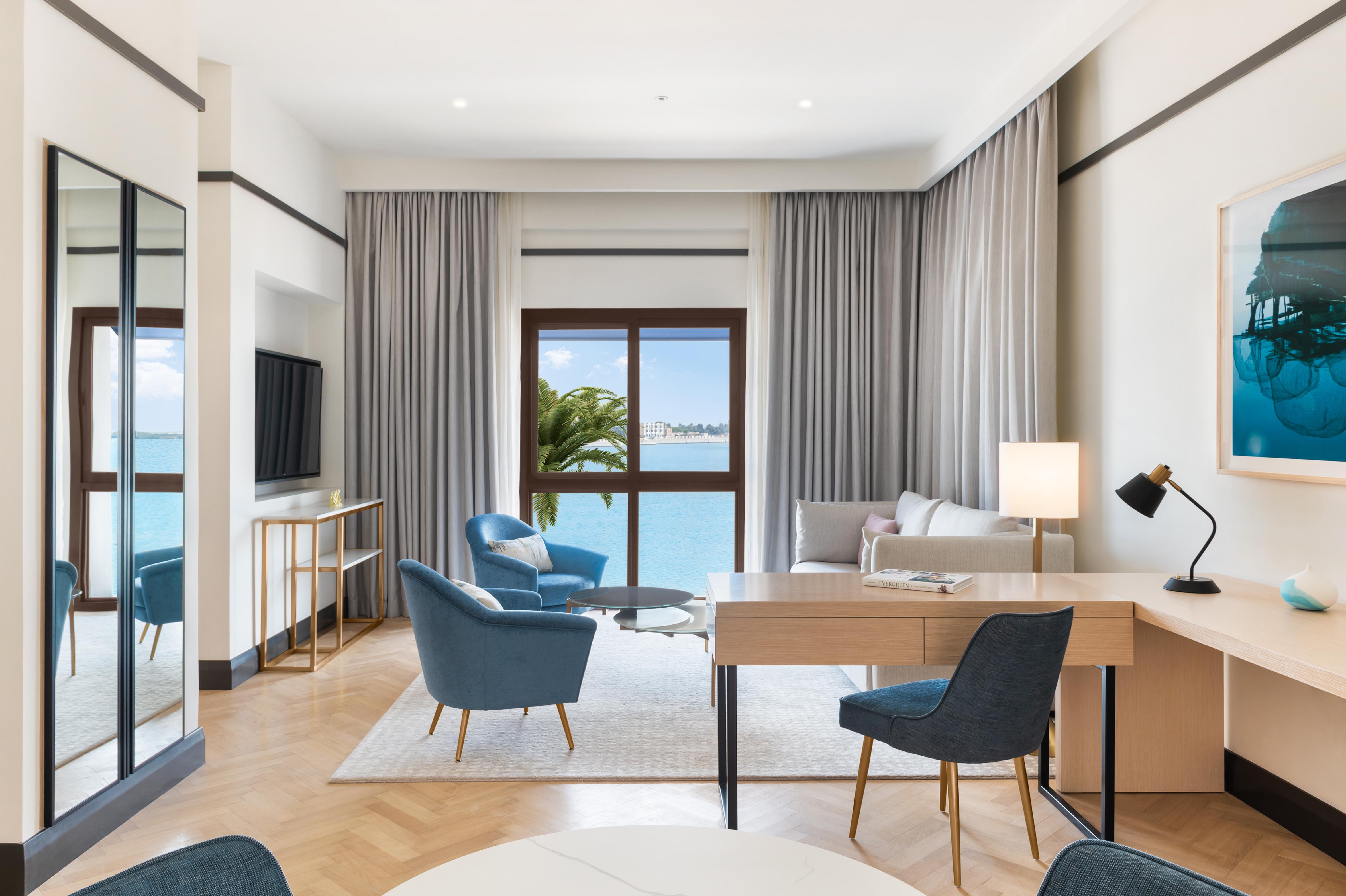 Vida Beach Resort Umm Al Quwain Ngoại thất bức ảnh A suite at the Hilton Ras Al Khaimah